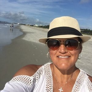 Meet your Posher, Colleen